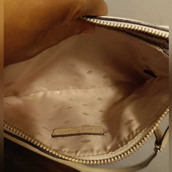 ♠️Kate Spade♠️ *EUC* Women's, Crossbody Bag, Color Cream, White - Picture 7 of 9